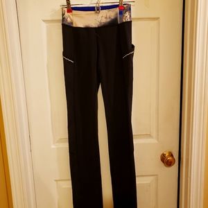 Lululemon Salutation blk/multi color yoga pants sz